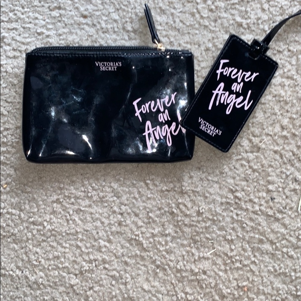 Black clutch